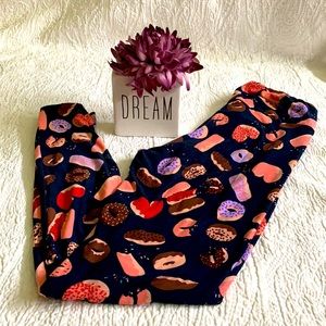 OS LuLuRoe Valentine Donut Leggings